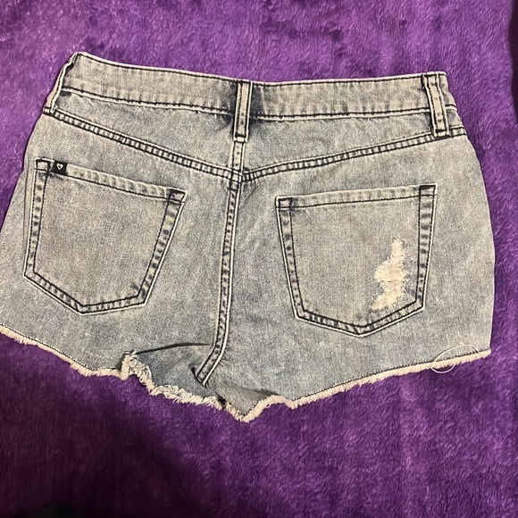 Never worn - Picture 2 of 3